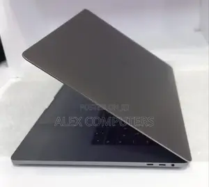 New Laptop Apple MacBook Pro 2016 16GB Intel Core i7 SSD 512GB