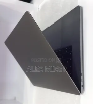New Laptop Apple MacBook Pro 2016 16GB Intel Core i7 SSD 512GB