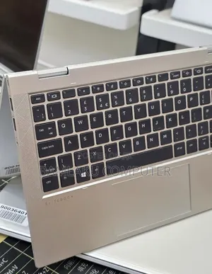 New Laptop HP EliteBook 830 G8 16GB Intel Core i5 SSD 512GB
