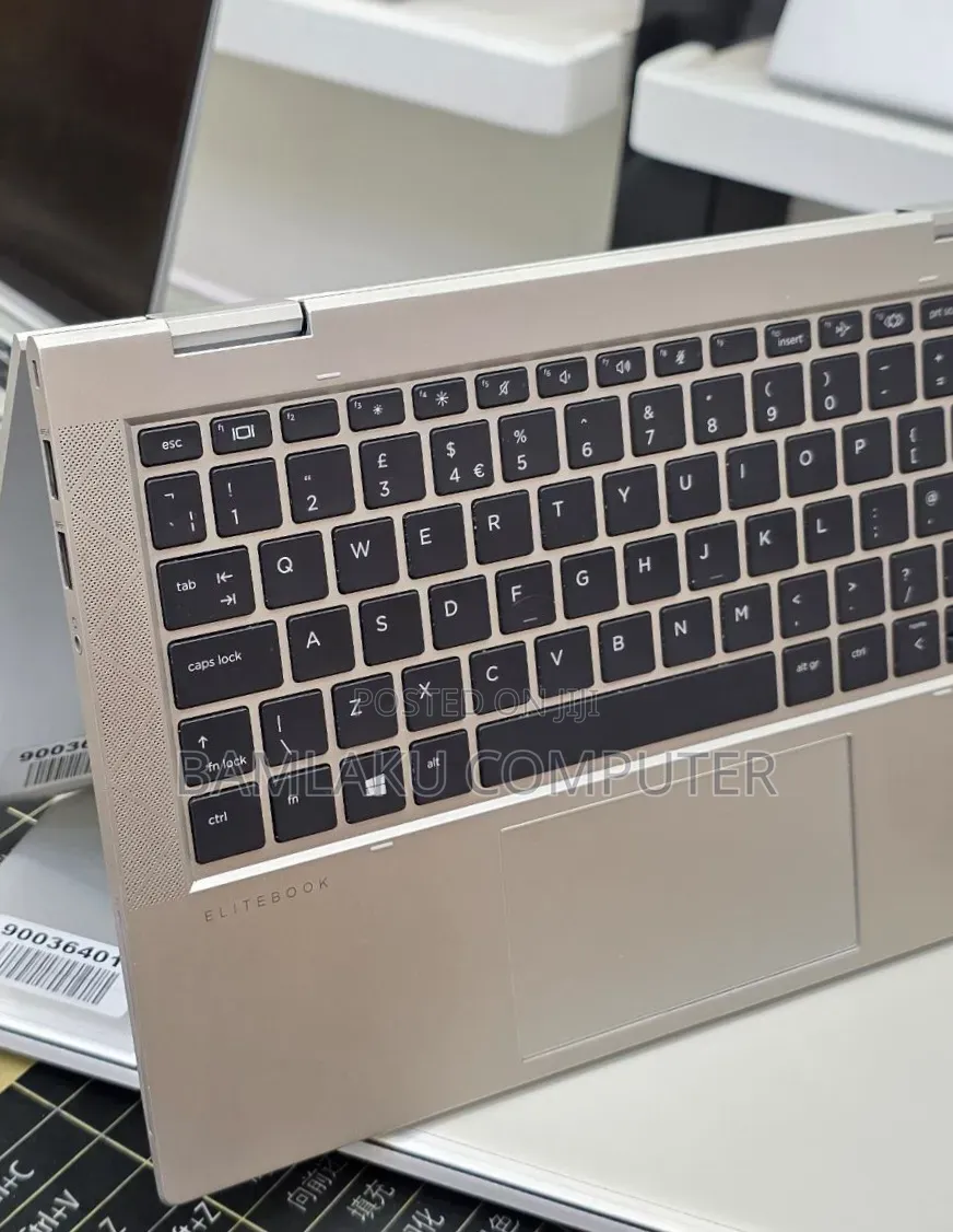 New Laptop HP EliteBook 830 G8 16GB Intel Core i5 SSD 512GB