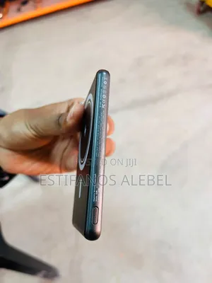 Magnetic Wireless Power Bank