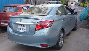 Toyota Yaris 2015 Blue