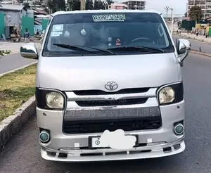 Toyota HiAce 2007 Grey