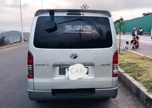 Toyota HiAce 2007 Grey