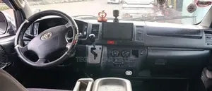 Toyota HiAce 2007 Grey