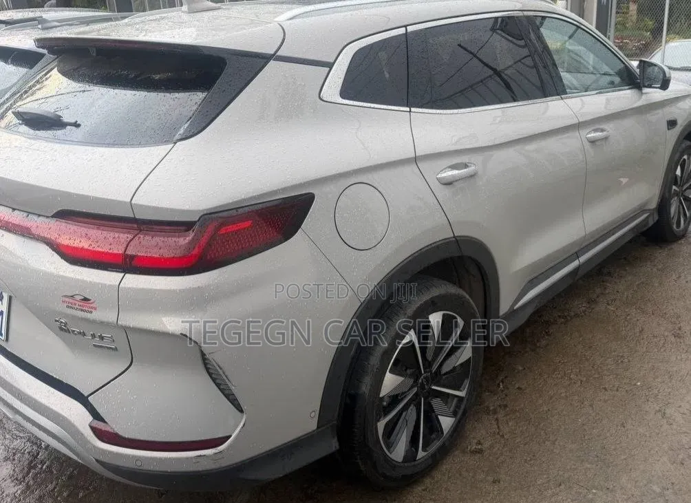 BYD Song Plus 2025 White