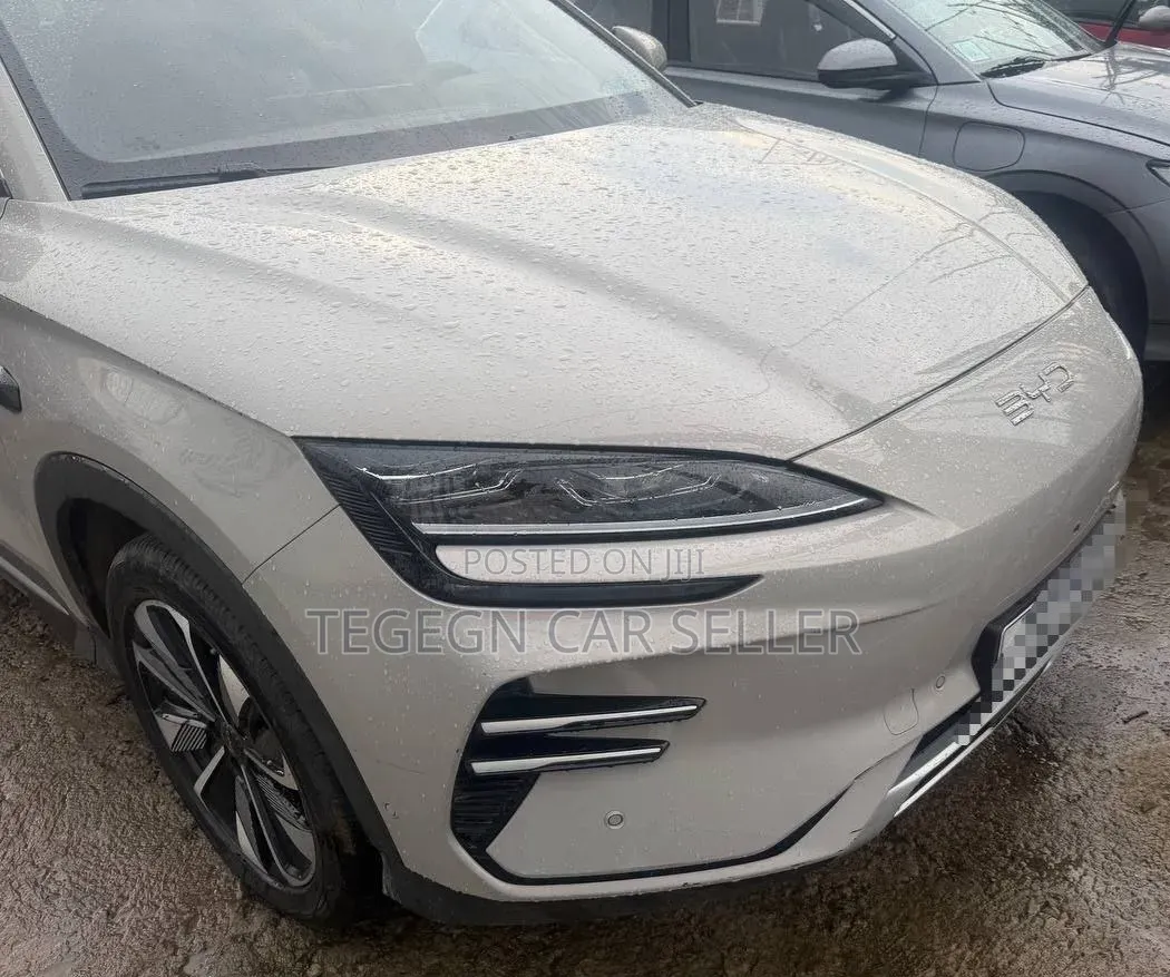 BYD Song Plus 2025 White