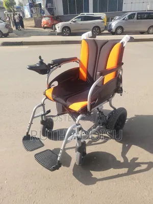 Yuwell Power Wheelchair 44 Cm - 100 Kg, 6km/H D210BL
Whelchair ኤሌክትሪክ