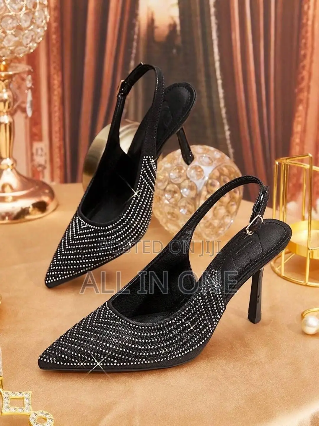 Pointed Toe Heel Size 37
