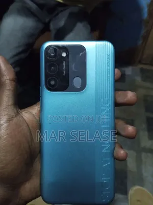 Tecno Spark 8C 64 GB
