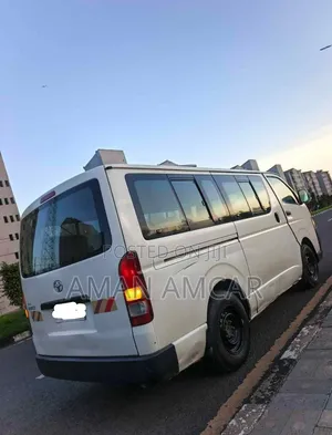 Toyota HiAce 2008 White