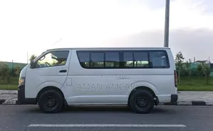Toyota HiAce 2008 White