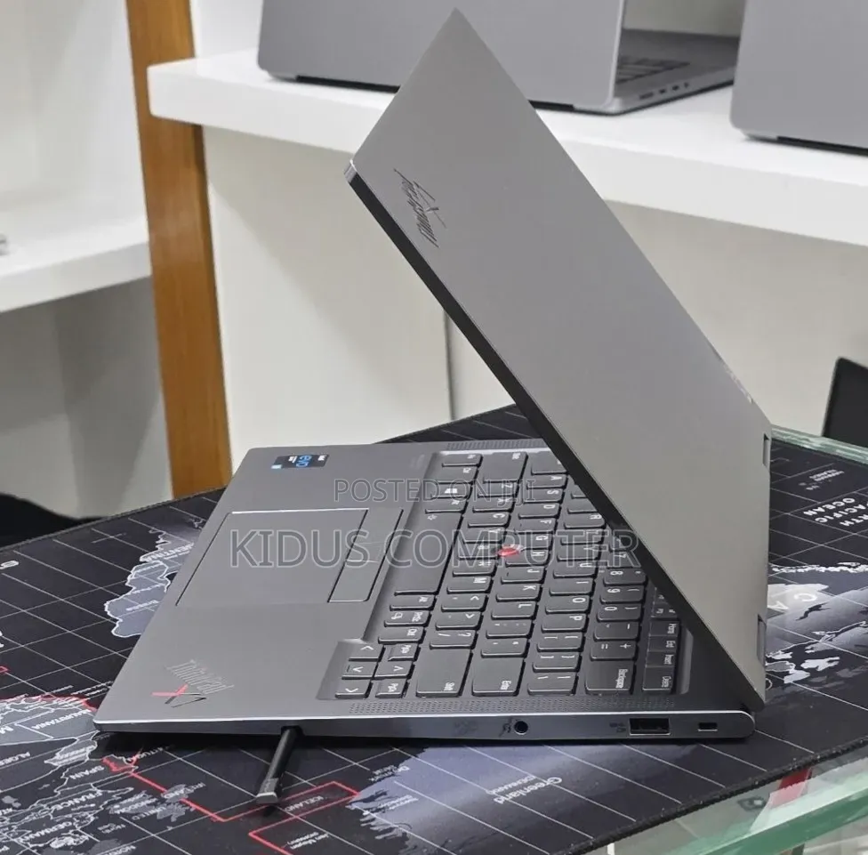 New Laptop Lenovo ThinkPad X1 Yoga 16GB Intel Core i5 SSD 1T