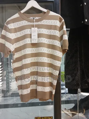 ክር ኮሌታ T-Shirt
