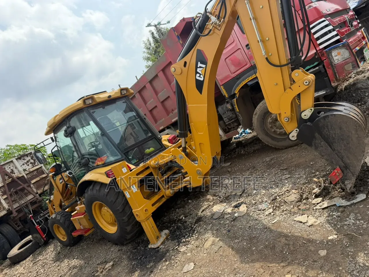 Cat Backhoe Loader