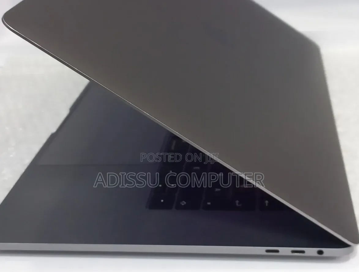 New Laptop Apple MacBook Pro 2016 16GB Intel Core i7 SSD 512GB