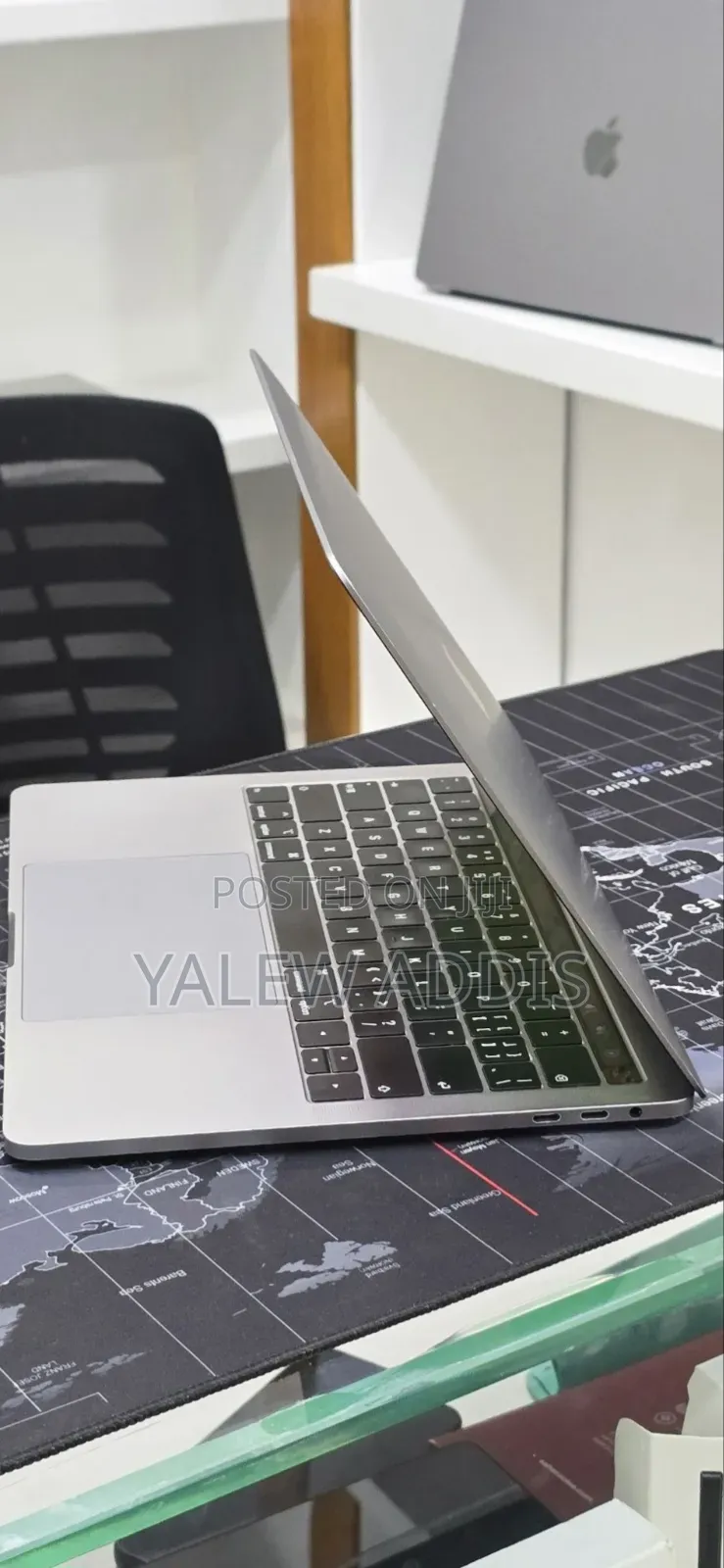 New Laptop Apple MacBook Pro 2019 16GB Intel Core i7 SSD 256GB