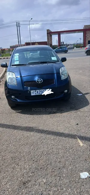 Toyota Yaris 2006 Gold