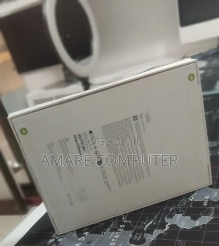 New Apple iPad (2025) 128 GB