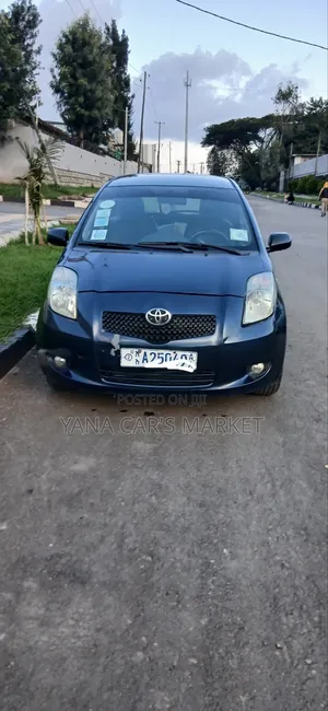 Toyota Yaris 2006 Gold
