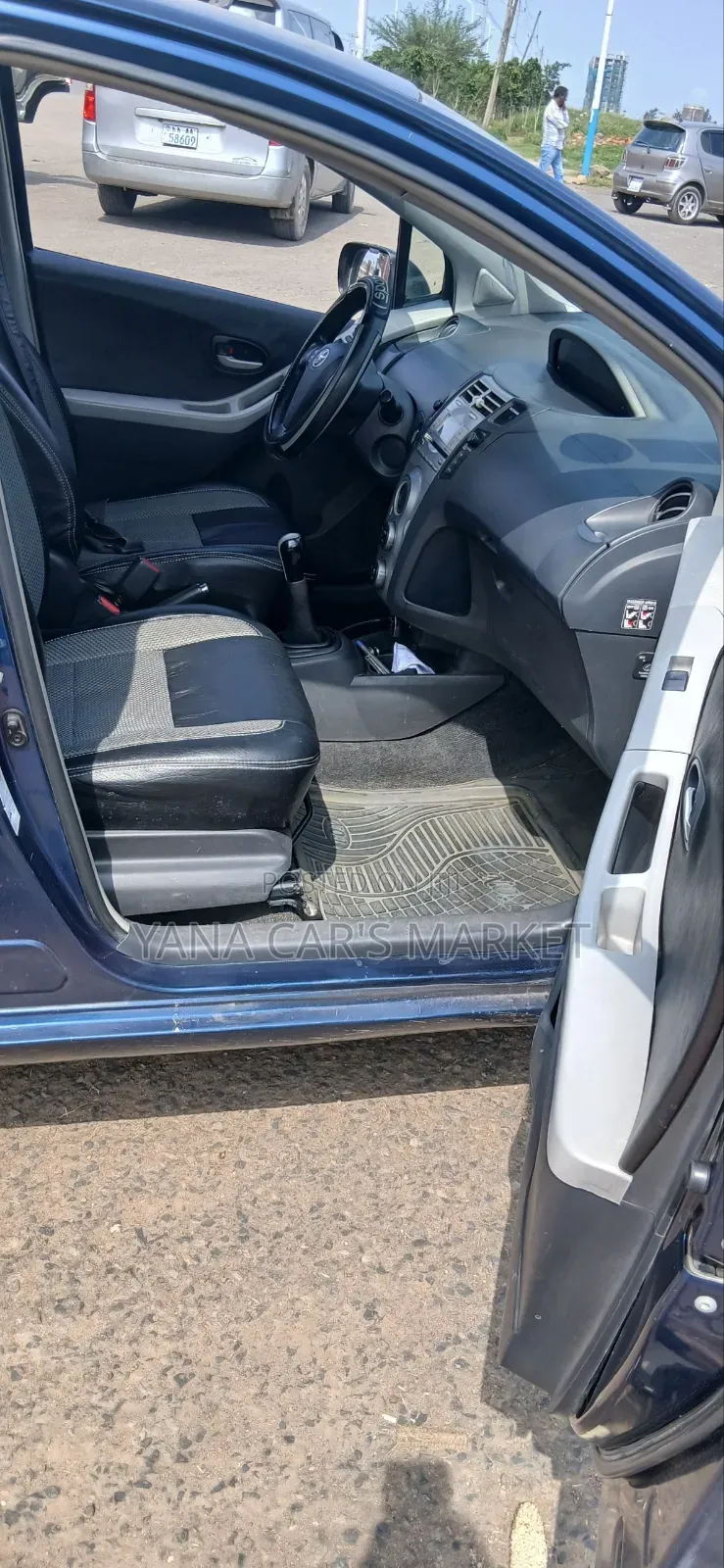 Toyota Yaris 2006 Gold