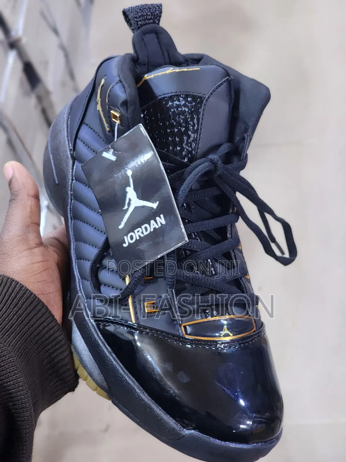 Air Jordan 19 OG SE "Black Metallic Gold" Sneakers,