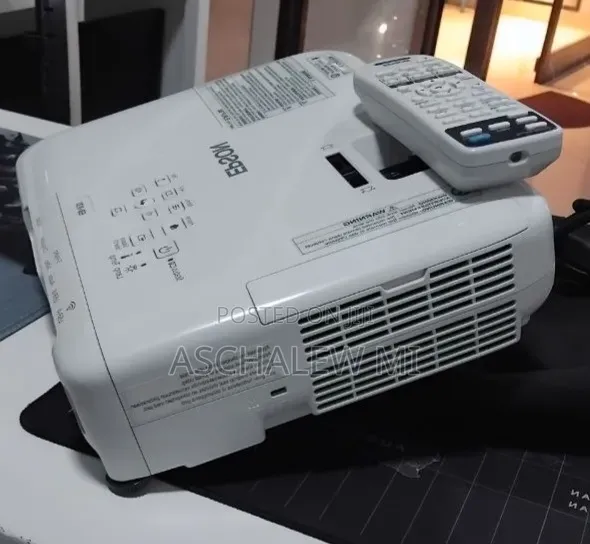 EPSON Projector Model Name: EB-x31 Hardware Interface: VGA, USB,