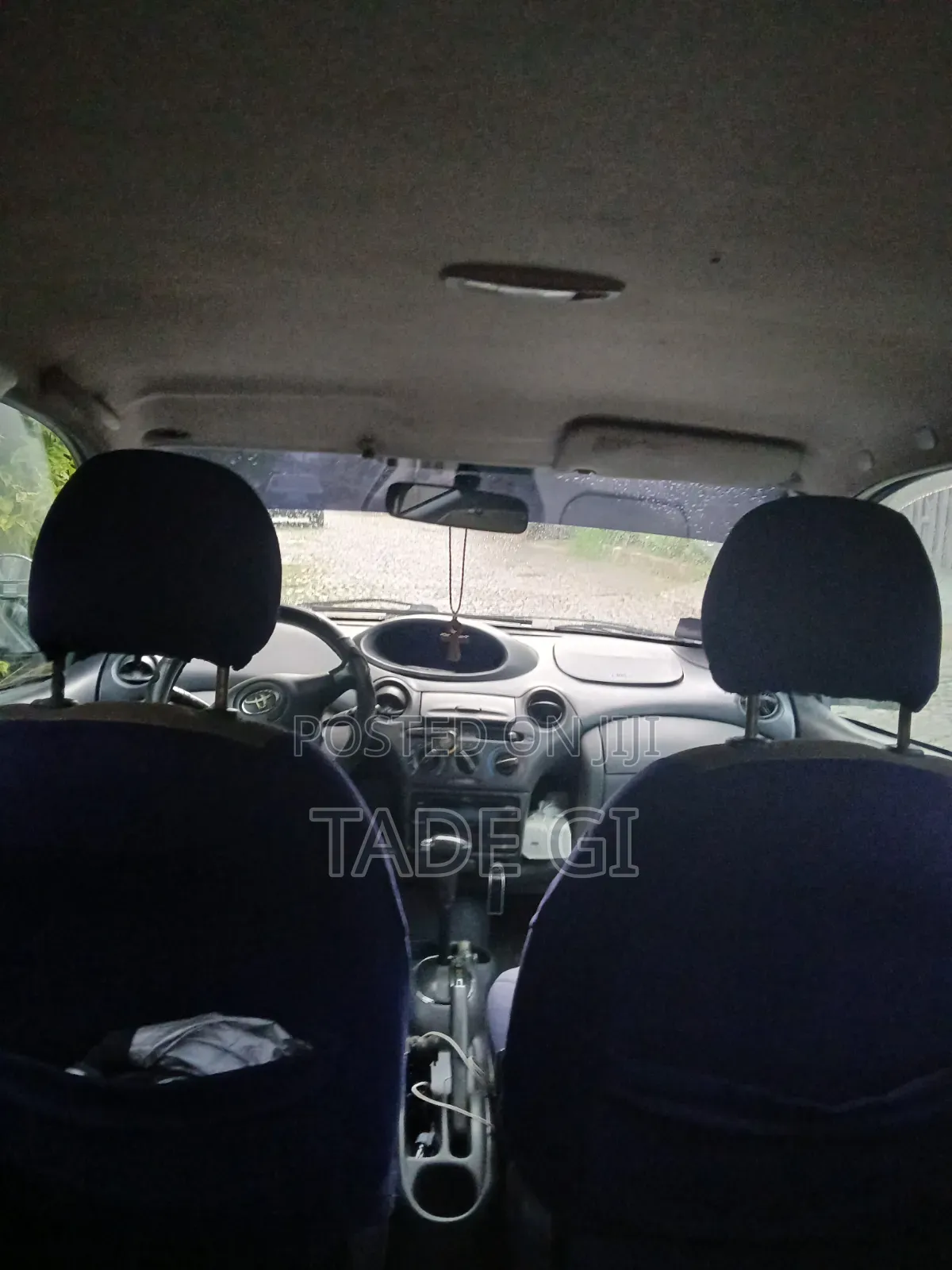 Toyota Vitz 2002 Gray
