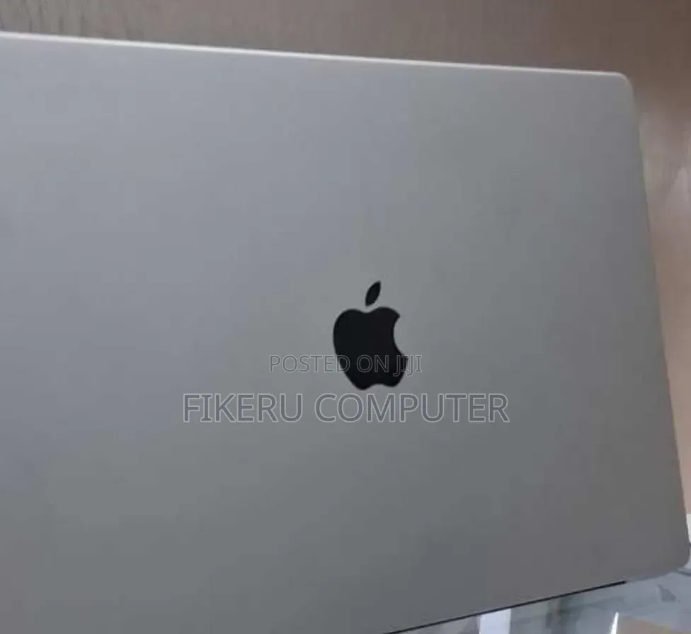 New Laptop Apple MacBook Pro 2021 M1 32GB Apple M1 Pro SSD 512GB
