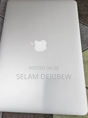 New Laptop Apple MacBook Pro 2017 8GB Intel Core i5 SSD 256GB