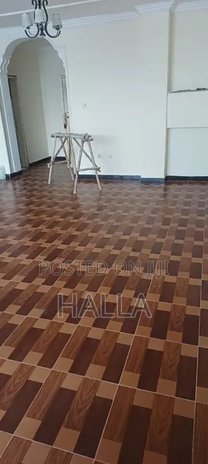 3bdrm Apartment in መኖሪያ, Nifas Silk-Lafto for sale