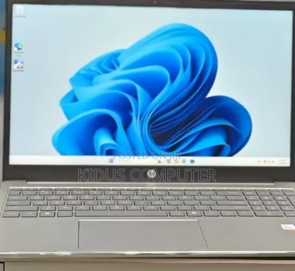New Laptop HP Stream Notebook 16GB Intel Core i7 SSD 1T