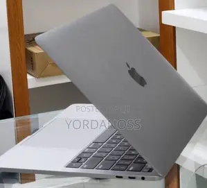 New Laptop Apple MacBook Pro 2019 16GB Intel Core i7 SSD 512GB