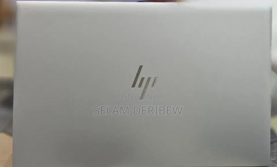 New Laptop HP ZBook Firefly G8 16GB Intel Core i7 SSD 512GB