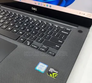 New Laptop Dell XPS 15 16GB Intel Core i7 SSD 512GB