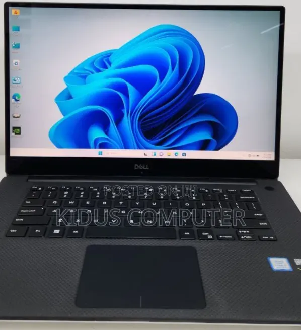 New Laptop Dell XPS 15 16GB Intel Core i7 SSD 512GB
