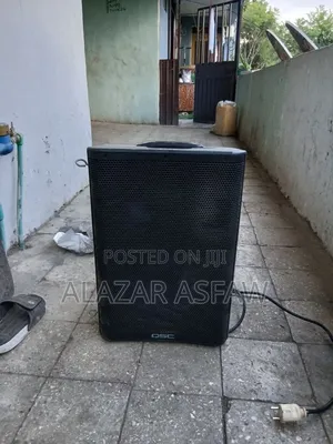 QSC Powered Speakers. 3 PCS