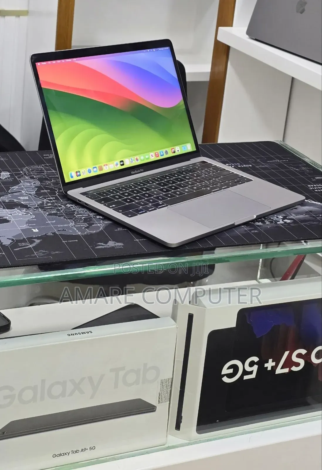 New Laptop Apple MacBook Pro 2019 16GB Intel Core i7 SSD 256GB
