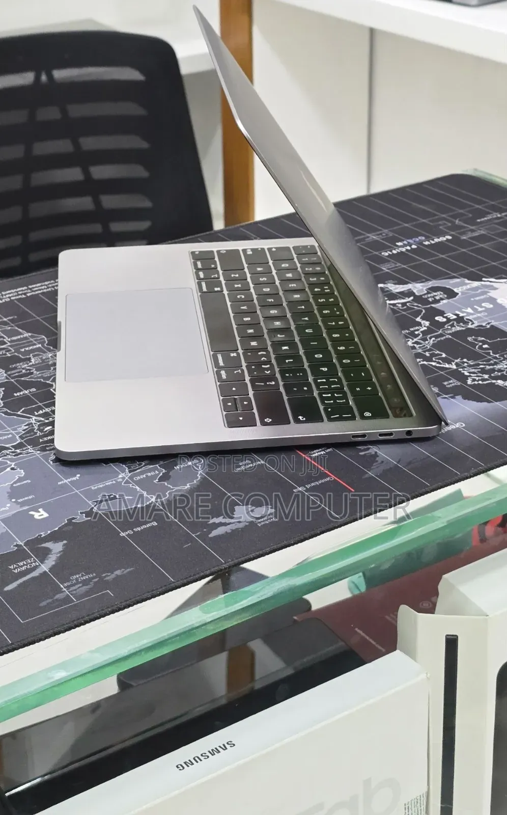 New Laptop Apple MacBook Pro 2019 16GB Intel Core i7 SSD 256GB