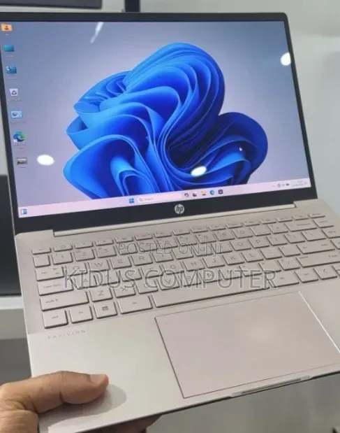 New Laptop HP Pavilion 15 16GB Intel Core i7 SSD 512GB