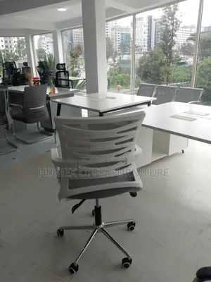 Swivel Secretarial Chair | የሚሽከረከር ወንበር