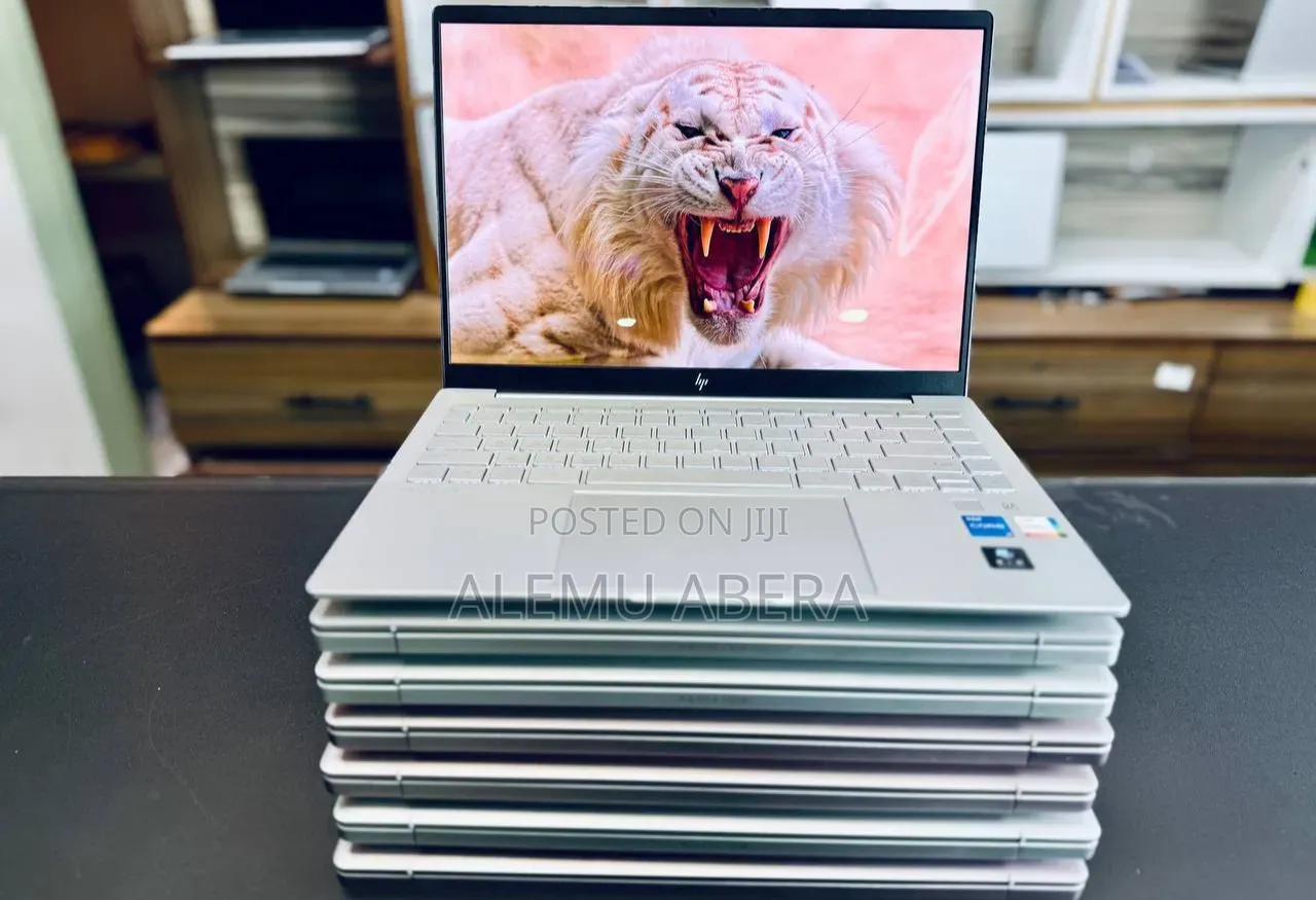 New Laptop Lenovo Yoga Book 9i 16GB Intel Core Ultra 7 SSD 1T