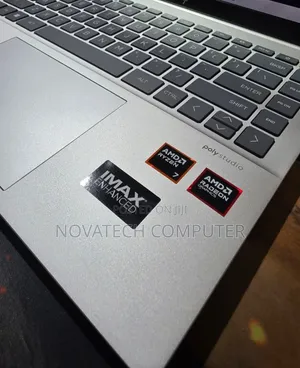Laptop HP Pavilion 17 16GB AMD Ryzen 7 SSD 1T