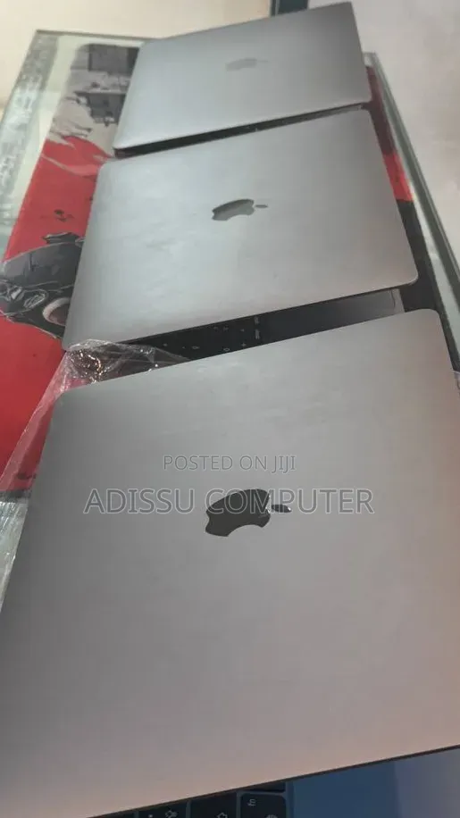 New Laptop Apple MacBook Air 2020 M1 8GB Apple M1 Pro SSD 256GB