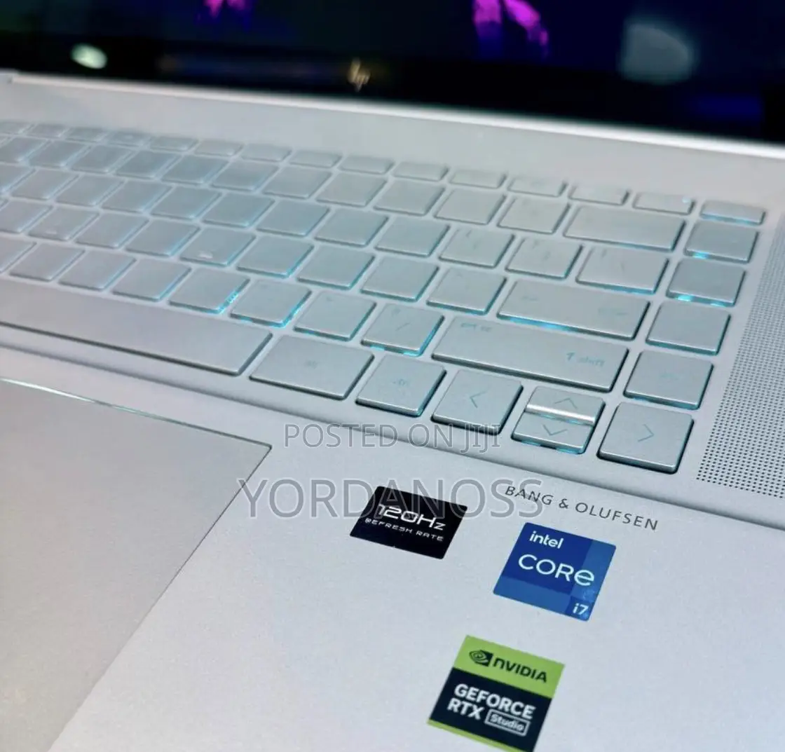 New Laptop HP Envy 13 12GB Intel Core i7 SSD 512GB
