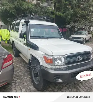 Toyota Land Cruiser 2013 White