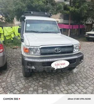 Toyota Land Cruiser 2013 White