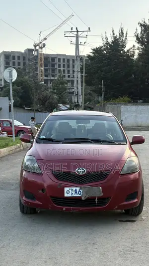 Toyota Yaris 1.3 2008 Red