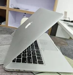 New Laptop Apple MacBook Air 2017 8GB Intel Core i7 SSD 256GB