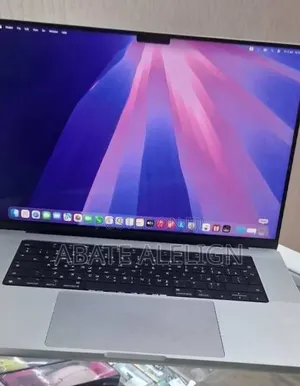 New Laptop Apple MacBook Pro 2021 M1 32GB Apple M1 Pro SSD 512GB